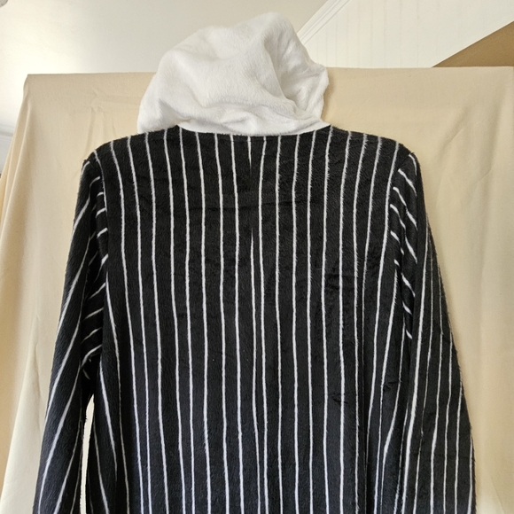 Disney's Jack Skellington all in one costume - Picture 7 of 7